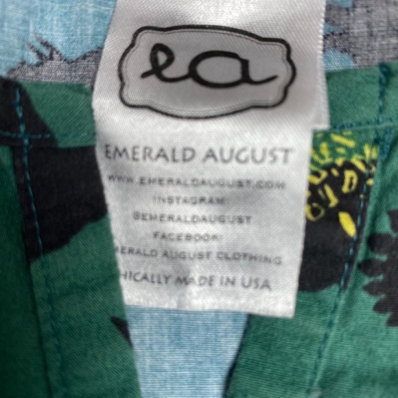 Emerald August Shift Dress - Picture 2 of 3